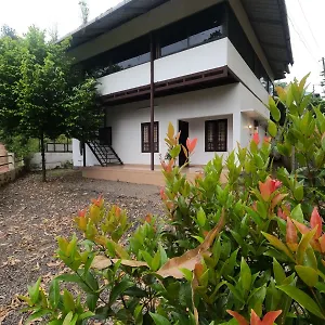 3 Bedroom Eucalyptus Holiday home